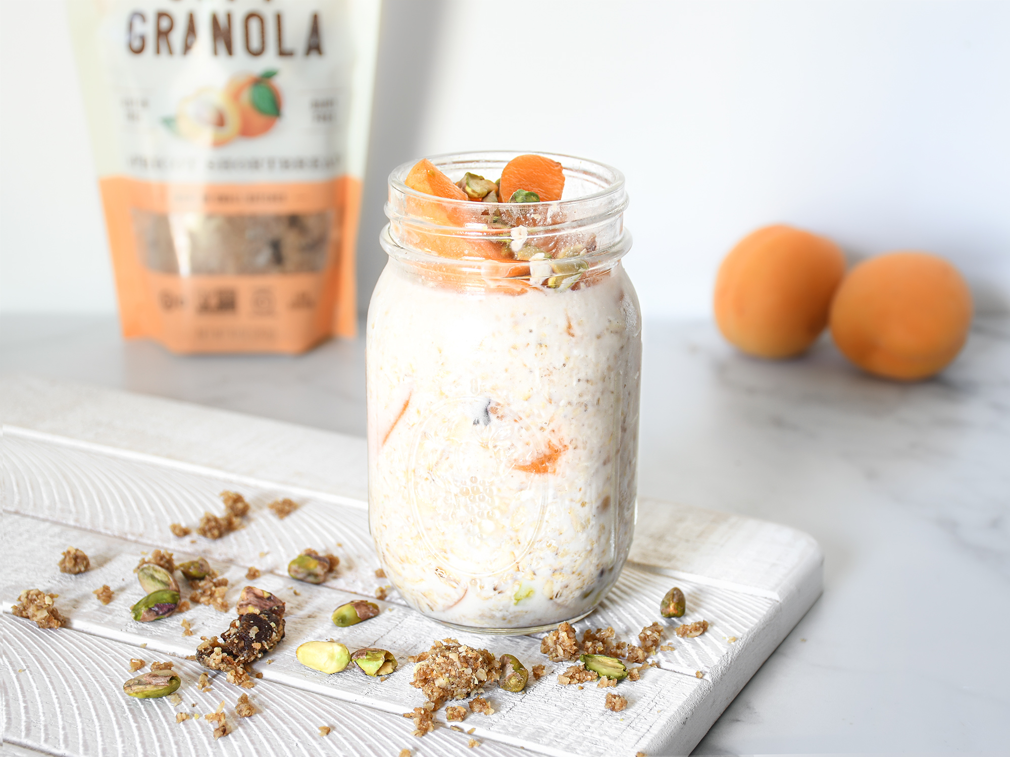 apricot-overnight-oats